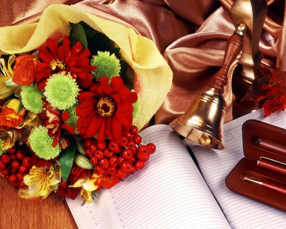 Открытка цветы и колокольчик  с днем учителя  Happy Teacher`s Day 