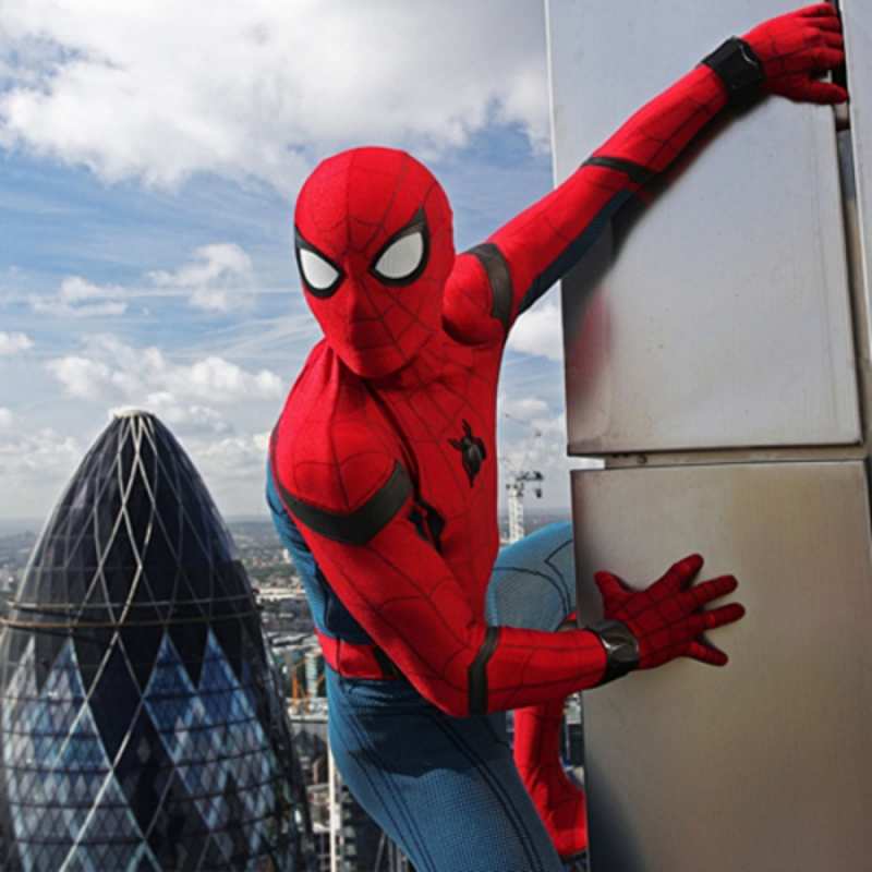 Открытка Человек паук в Лондоне  марвел герои  Good morning 