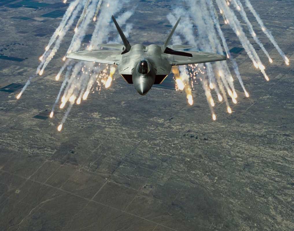 Открытка самолет выпускает тепловые ловушки  23 февраля  From February 23 