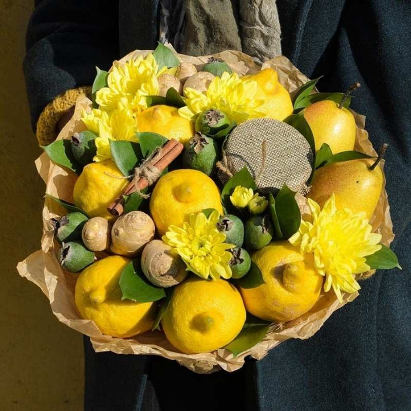 Открытка желтые цветы и лимоны  букет витаминов  Get well soon 