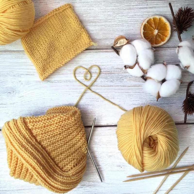 Открытка вязаные вещи помогают не болеть  выздоравливай  Get well soon 