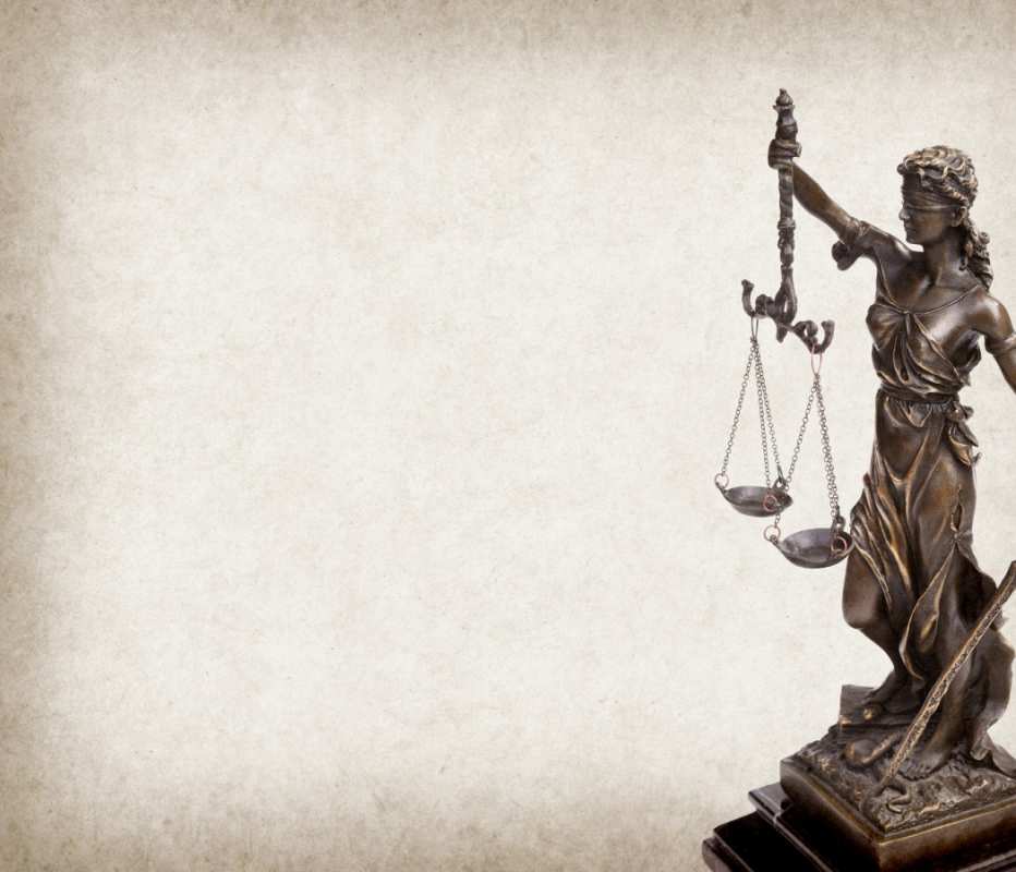 Открытка фемида с весами  с днем юриста  Happy Lawyer`s Day 