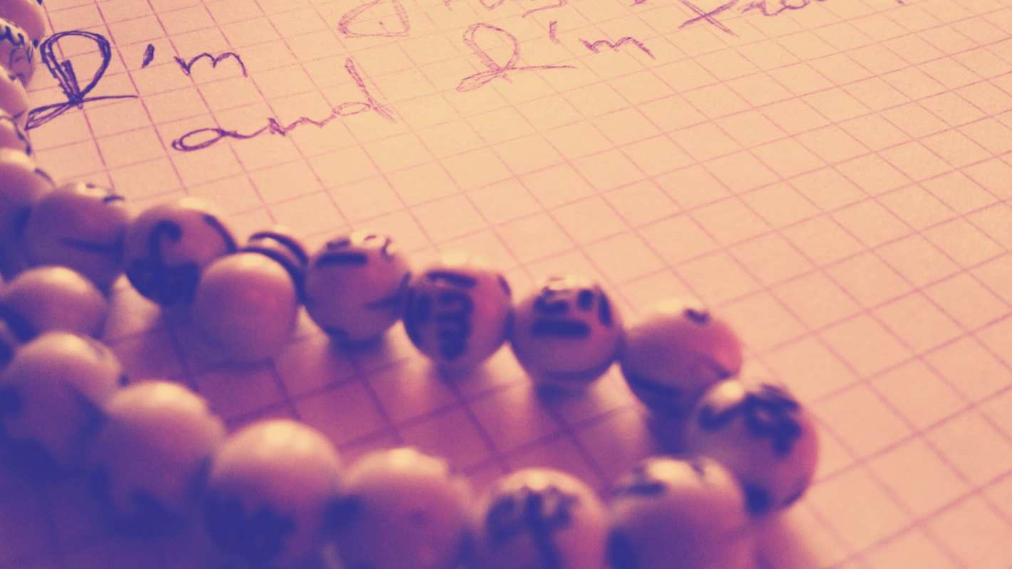 Открытка четки и бумага в клеточку  четки  With kurban ait 