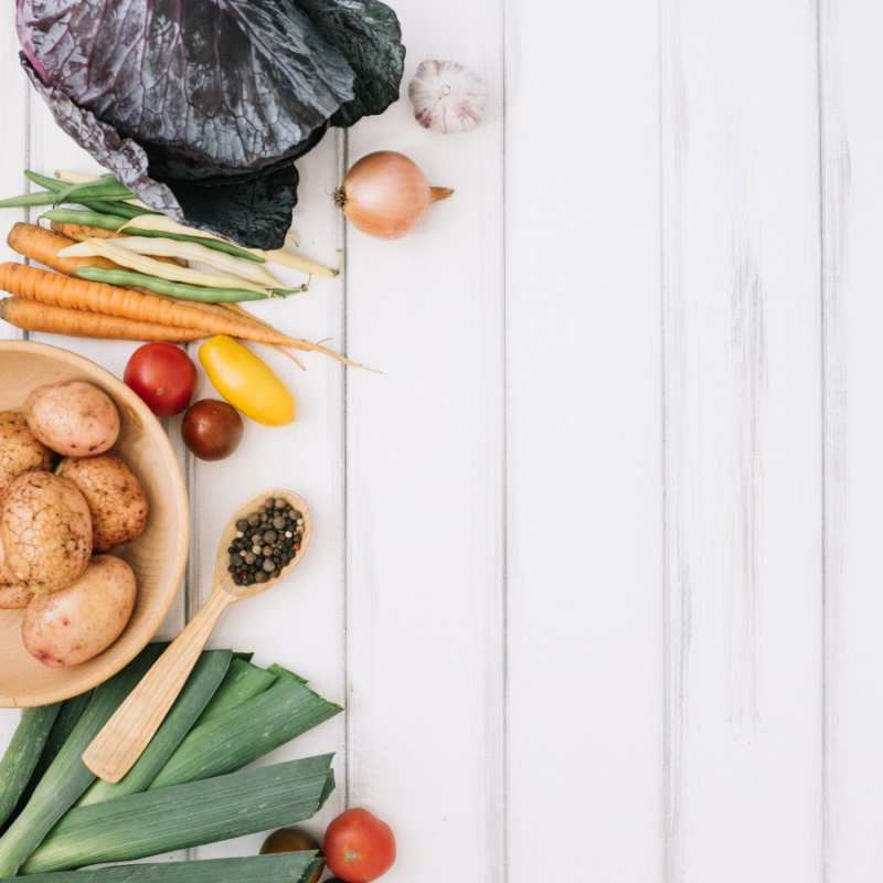 Открытка картошка морковка лук чеснок  день вегана  Happy vegan day 