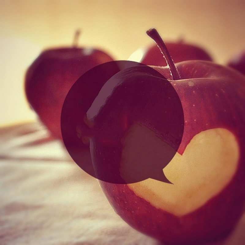 Открытка яблоко с сердцем  вырезалки из яблок  I love you 