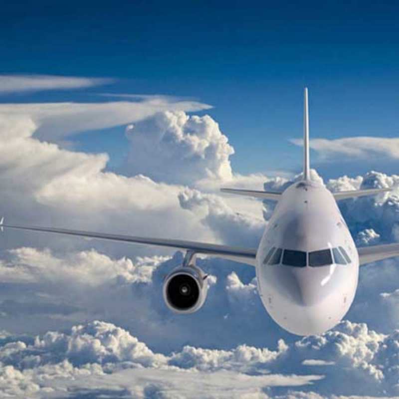 Открытка самолет в снежных облаках голубое небо и белоснежный самолет Have a good trip 