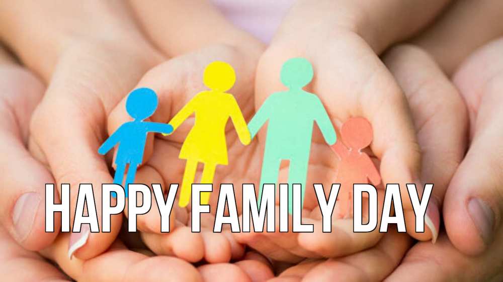Greetings card с именем, выберите-имя happy family day Руки, бумага, семья Greetings with text for free download 