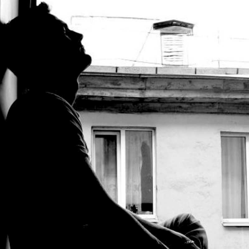 Открытка не грусти для мужчины  старый дом  Do not be sad 