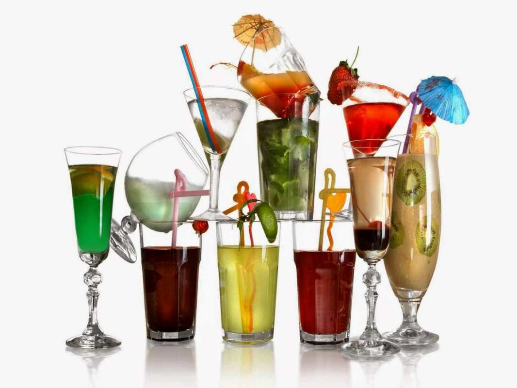 Открытка разные коктейли  с днем бармена  happy bartender day 